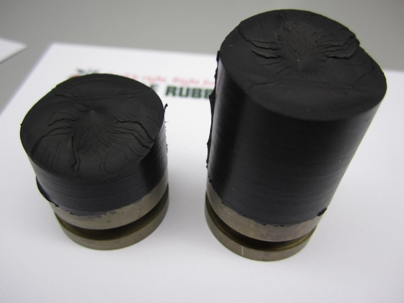 失败的标本进行分析定性和定量，以确定橡胶的至基板粘合的质量。